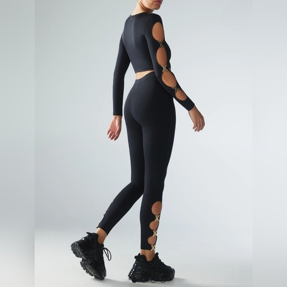 Savage X Fenty By Rihanna Black High-Waisted Leggings with Keyhole Cutout Size M - Picture 2 of 7